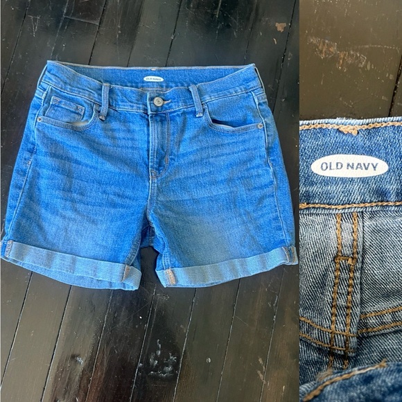 Old Navy High-Rise Denim Shorts size 2 - Picture 3 of 6